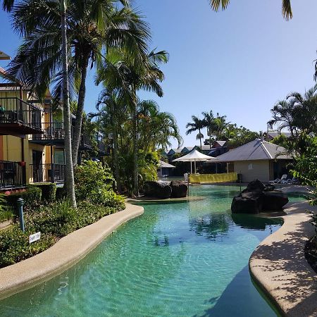 Noosa Holiday Accommodation ヌーサヴィル エクステリア 写真