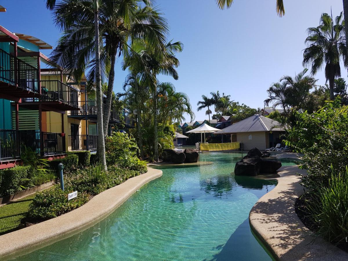 Noosa Holiday Accommodation ヌーサヴィル エクステリア 写真