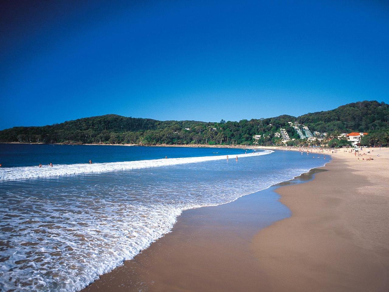 Noosa Holiday Accommodation ヌーサヴィル エクステリア 写真